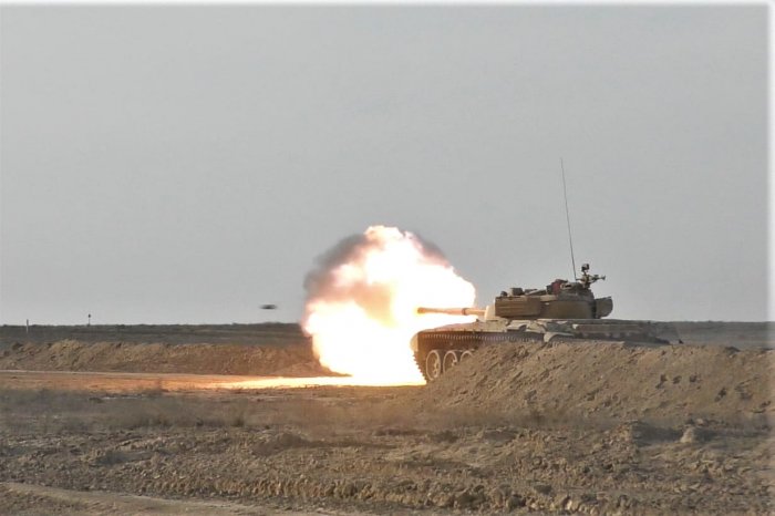 В Мангистау прошли стрельбы танкистов