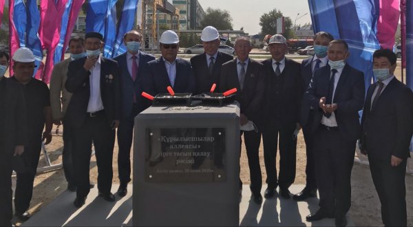 Аллею геологов открыли в Актау