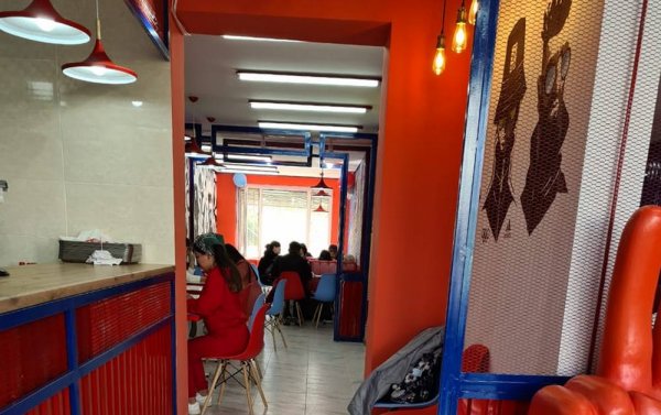 Прикрылись мораторием: В Актау прошло открытие кафе наперекор возмущениям жильцов