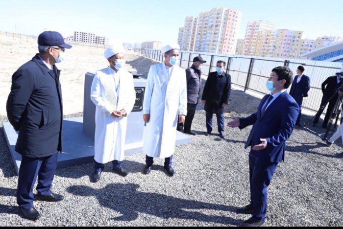В Актау заложили фундамент новой мечети