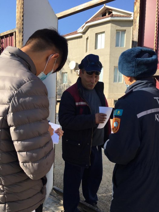 Пожарные Актау провели акцию «Жильё-2020»