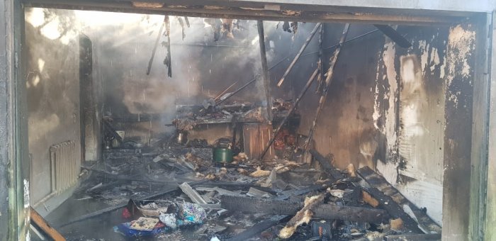 За неделю спасатели Актау вызволили четырех детей из запертых квартир