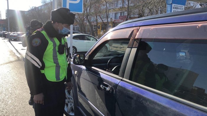 Водителей Мангистау просят быть предельно внимательными на дорогах