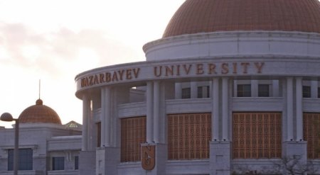 «Казахстанский Кембридж?» Студент Назарбаев Университета пожаловался на кражи в стенах вуза