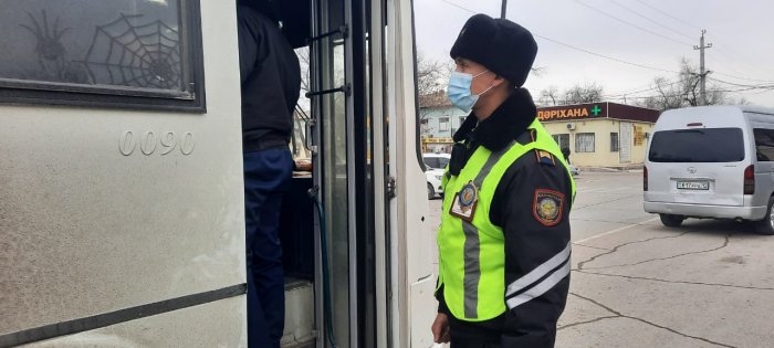 Водитель одного из общественных автобусов в Актау находился за рулем в нетрезвом состоянии