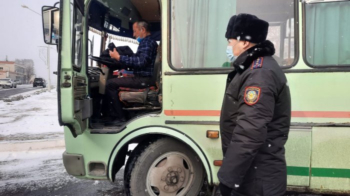 Водитель одного из общественных автобусов в Актау находился за рулем в нетрезвом состоянии