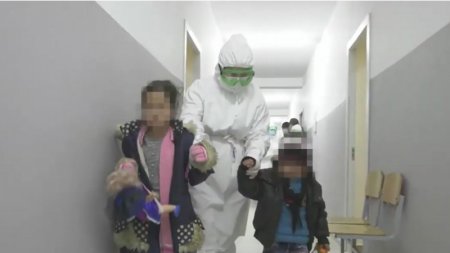 Видео спасения казахстанских детей из Сирии появилось в Сети
