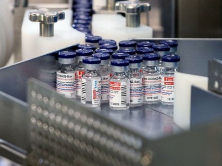 Минздрав выдал разрешительный документ на ввоз первой партии вакцин из России