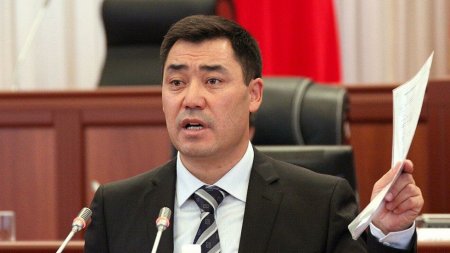 Как две капли воды: двойник президента Кыргызстана оказался казахом