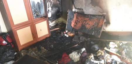 Из-за пожара в 3 микрорайоне Актау эвакуировали четверых детей