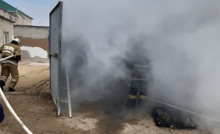 В Мангистау сгорела мастерская по ремонту сотовых телефонов