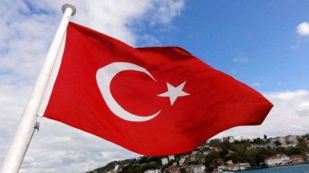 C 15 марта Турция вводит электронные анкеты для въезда в страну