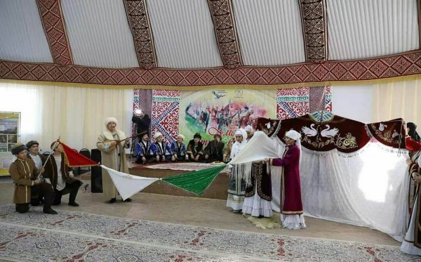 Амал күні құтты болсын! На горе Отпан зажгли «Огонь единства»