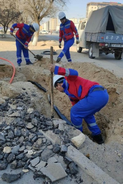 Питающую несколько микрорайонов кабельную линию повредили в Актау