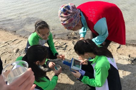 Школьники собрали  КамАЗ мусора на Караколе