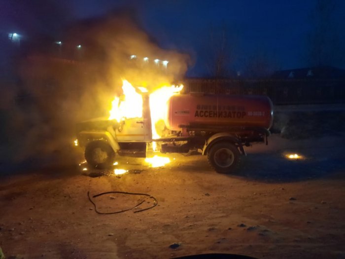 Еще один автомобиль сгорел в Мангистау