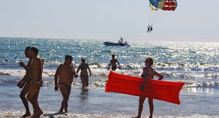 Пляжный сезон переносится: продажа новых туров в Турцию приостановлена в Казахстане