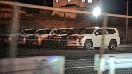Toyota Land Cruiser 300 без маскировки Раскрыта внешность внедорожника нового поколения