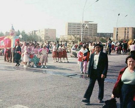 1 мая в Шевченко (Актау) много лет назад  ВИДЕО ФОТО