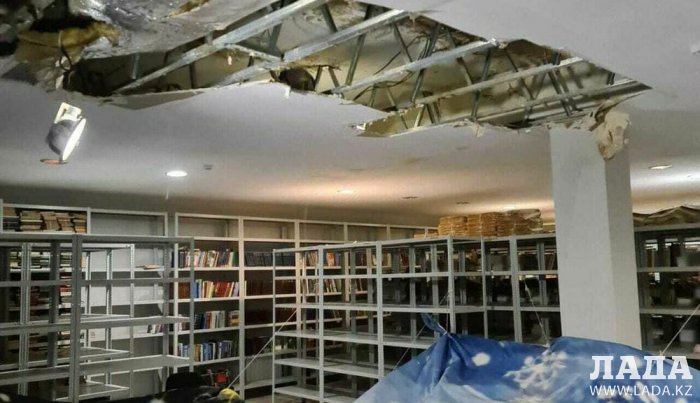 Опять требуется ремонт! Жительница Актау рассказала о плачевном состоянии ДК им. Абая