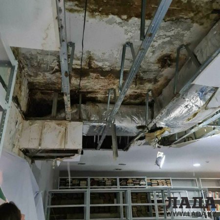 Опять требуется ремонт! Жительница Актау рассказала о плачевном состоянии ДК им. Абая