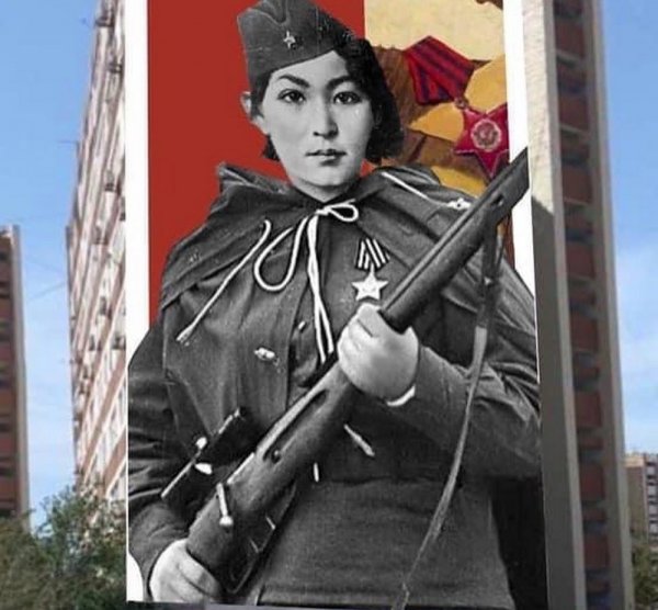 Муралы начали рисовать на домах в Актау