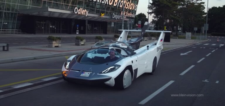 Летающий автомобиль в америке