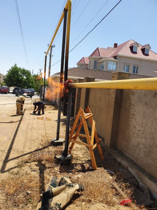 Спасатели потушили пожар на газопроводе в Актау