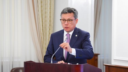 Министр торговли Казахстана летит в Узбекистан за картошкой