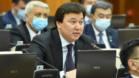 Казахстан по материнской смертности скатился до уровня беднейших стран мира – депутат
