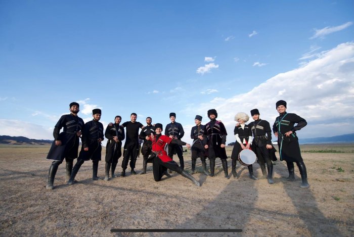 Актауский певец Ислам Музаев выпустил клип