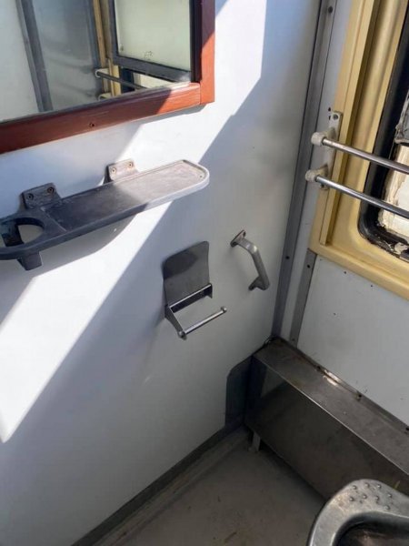 Сквозняк - это по-нашему! Сервис в поезде сообщением «Мангистау-Атырау» возмутил пассажира