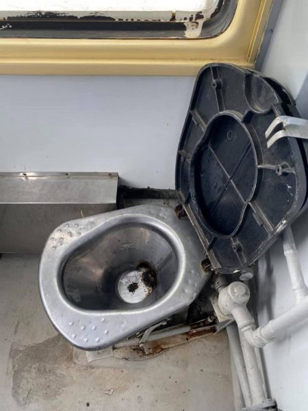 Сквозняк - это по-нашему! Сервис в поезде сообщением «Мангистау-Атырау» возмутил пассажира