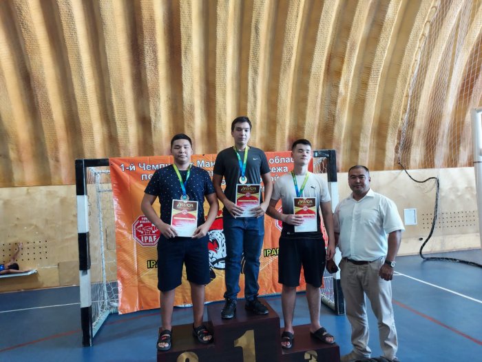 В Актау определены победители чемпионата области по силовым видам спорта