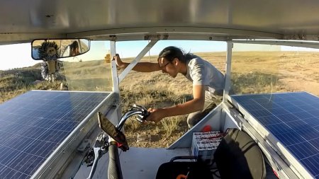 Казахстанские дороги отправили солнцемобиль в нокдаун