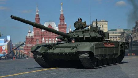 Россия начала переброску танков к границе Афганистана