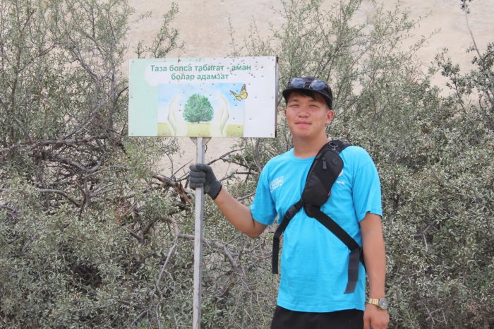 Активисты Мангистау за один день собрали более трех тонн мусора в ущелье Ыбыкты сай