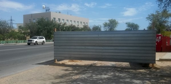 Долгожданную остановку начали строить в Актау