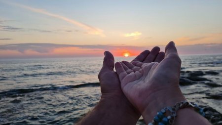 Особая благодарность жителям Актау!  Нам встречались  приветливые, доброжелательные люди!