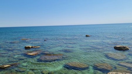 Особая благодарность жителям Актау!  Нам встречались  приветливые, доброжелательные люди!