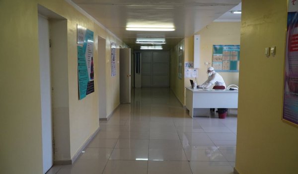 Новорождённые с коронавирусом в Актау: Кадры из инфекционки