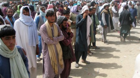 Граждане представляются казахами, чтобы уехать из Афганистана - МИД 