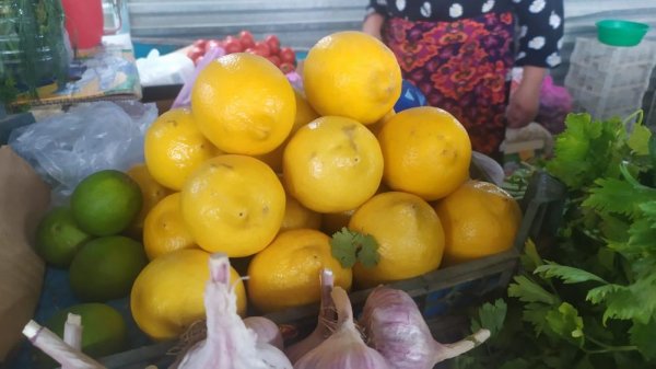 Цены на лимоны рванули вверх в Актау