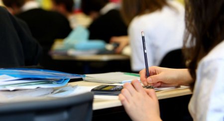 Казахстанские студенты могут начать учебу не с 1 сентября - Минобразования