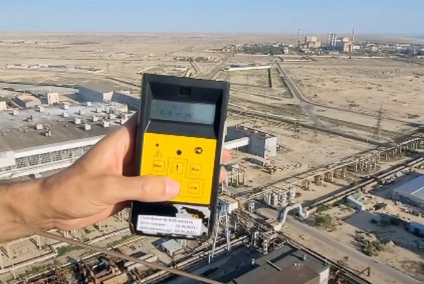 Работники «КазАзот» провели замеры качества воздуха