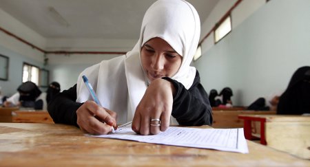 Платки и тюбетейки разрешили носить девочкам в школах Узбекистана