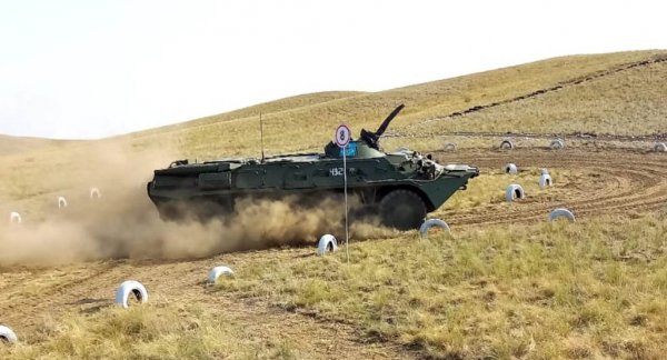 Гонки на БТР и «КамАЗах»: Гвардейцы из Актау стали призёрами соревнований
