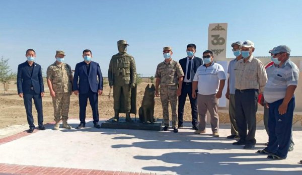 Памятник «Верный друг пограничника» появился в Мангистау