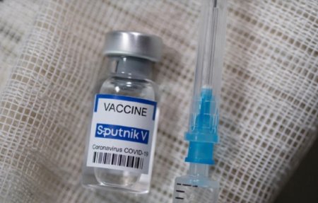 ВОЗ приостановила одобрение вакцины от коронавируса «Спутник V»