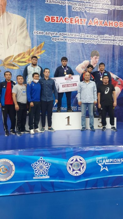 Спортсмены из Актау завоевали медали на республиканском турнире по вольной борьбе в Талдыкоргане